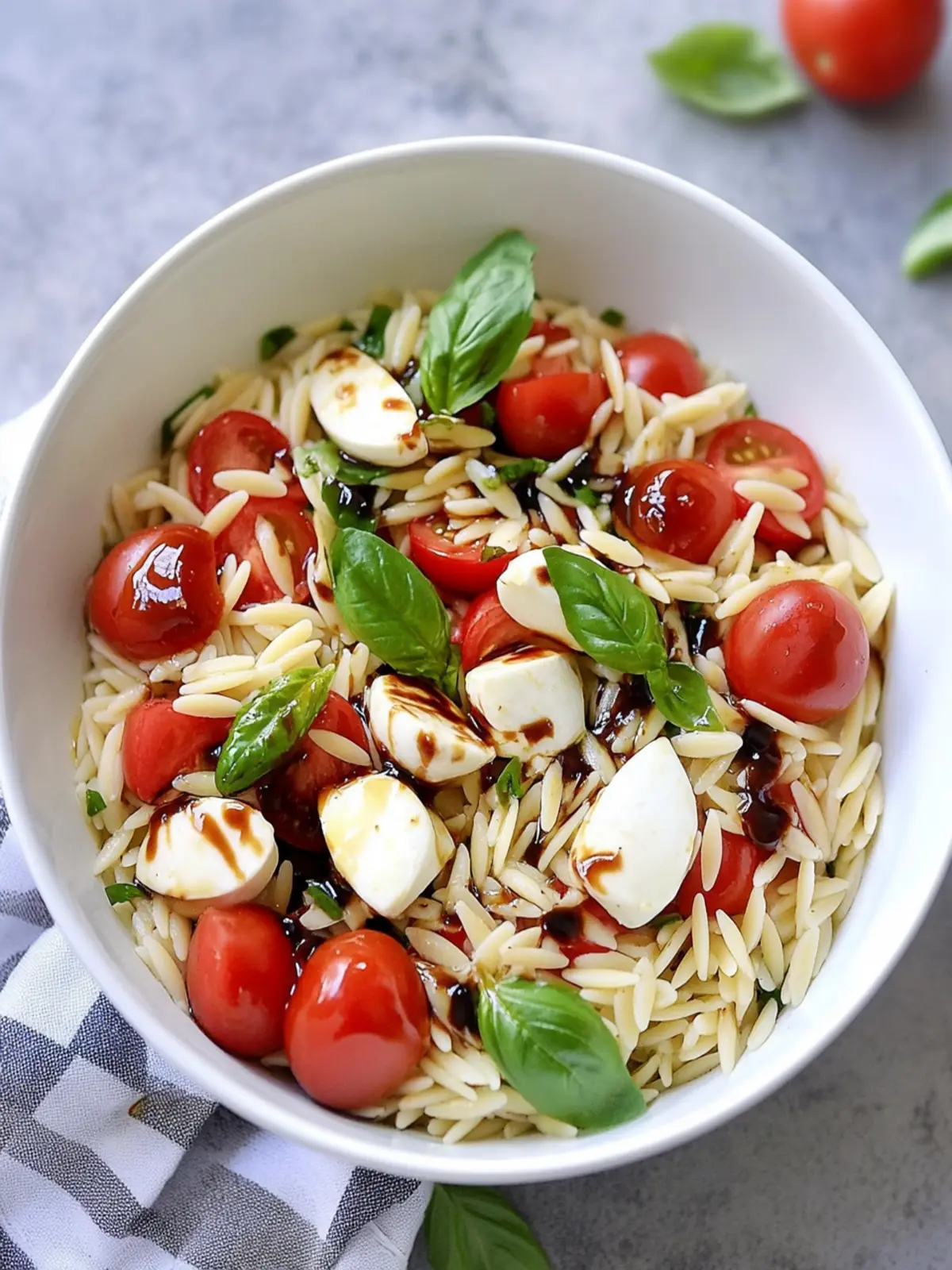 Delicious Caprese Orzo Salad with Balsamic Syrup Magic Caprese Orzo Salad with Balsamic Syrup