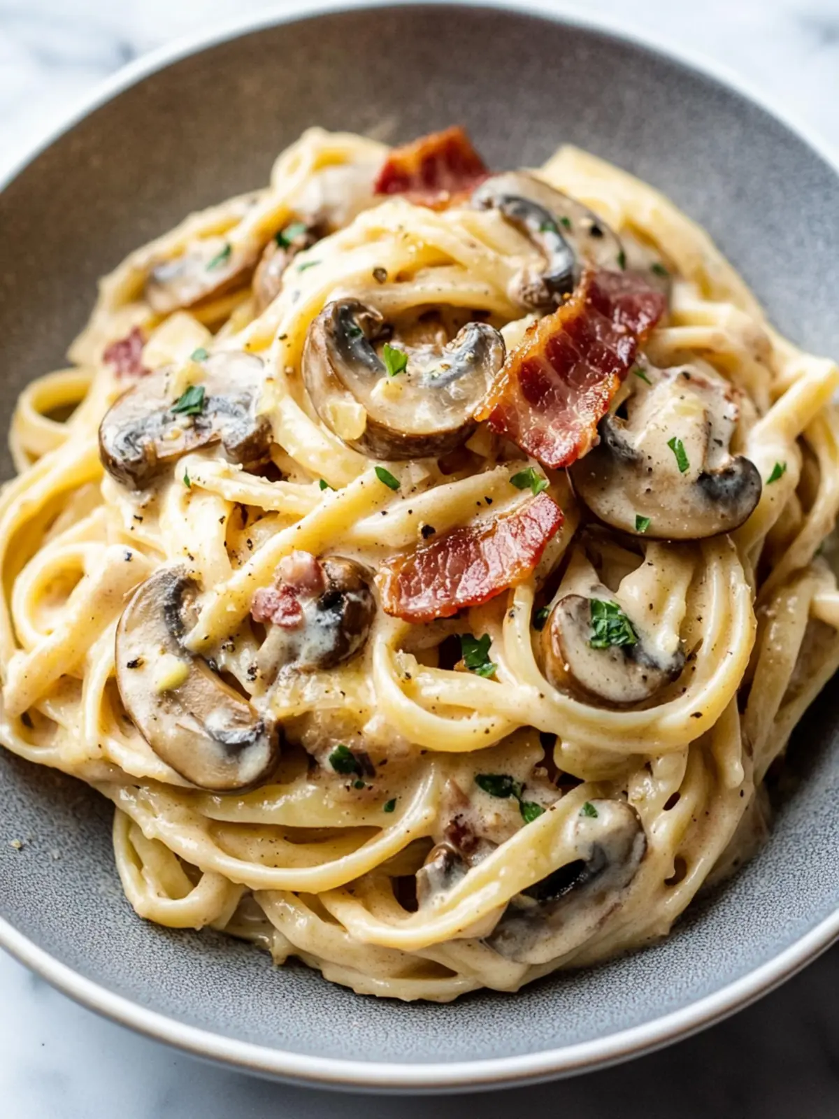 Irresistibly Creamy Bacon and Mushroom Pasta in 30 Minutes Creamy Bacon and Mushroom Pasta